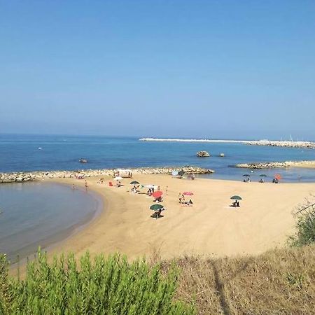 Edificio Cannizzo Scoglitti Bagian luar foto