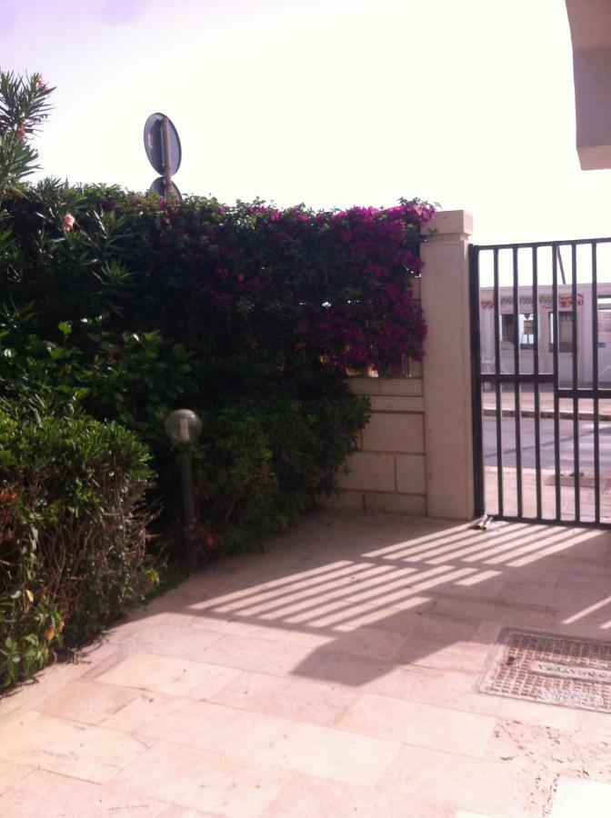 Edificio Cannizzo Scoglitti Bagian luar foto