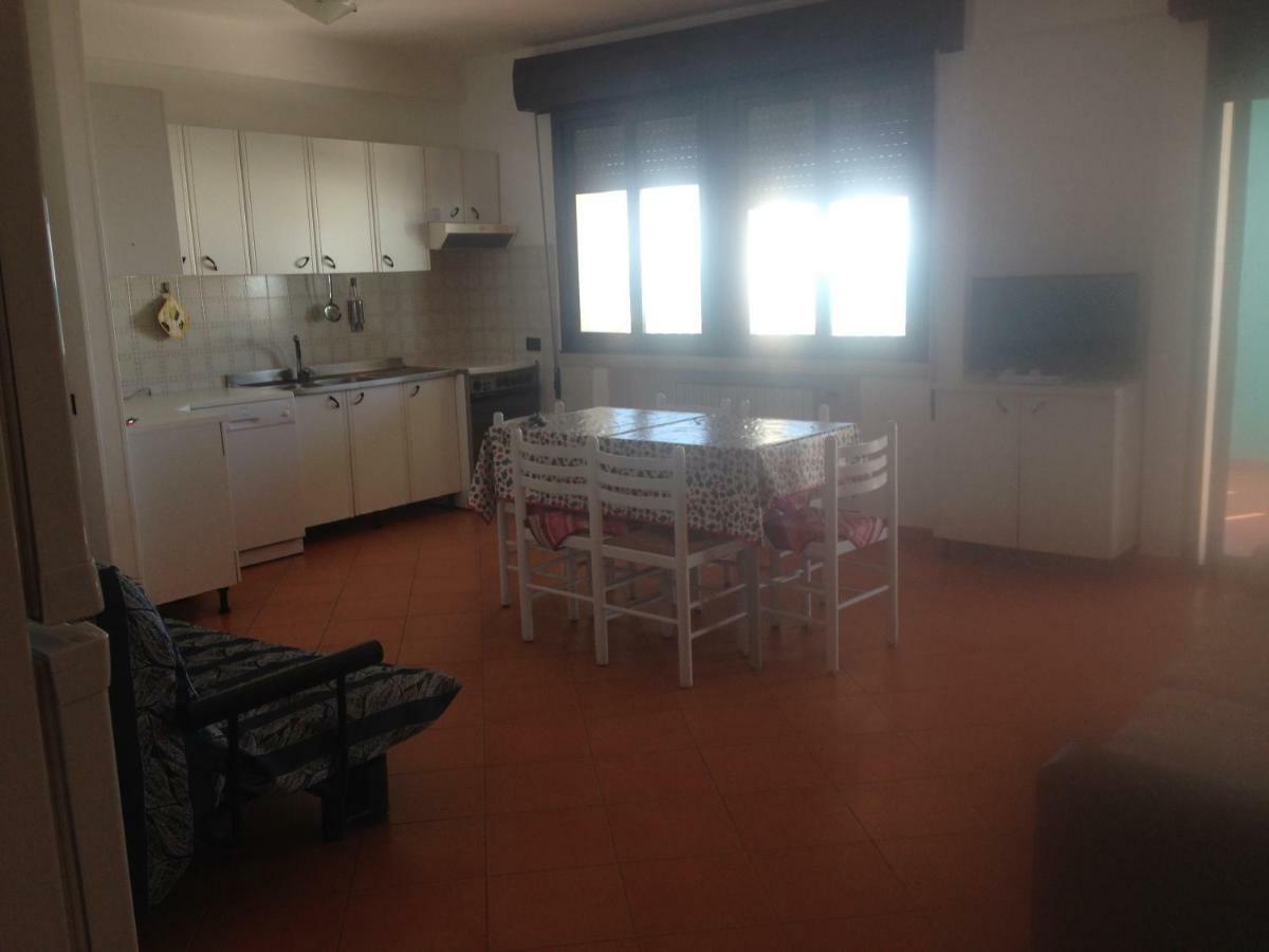 Edificio Cannizzo Scoglitti Bagian luar foto