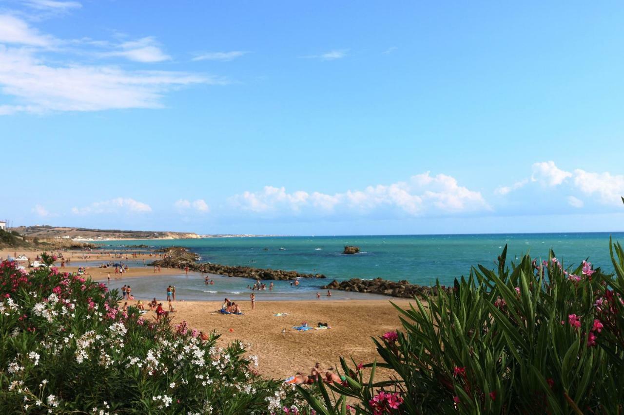 Edificio Cannizzo Scoglitti Bagian luar foto