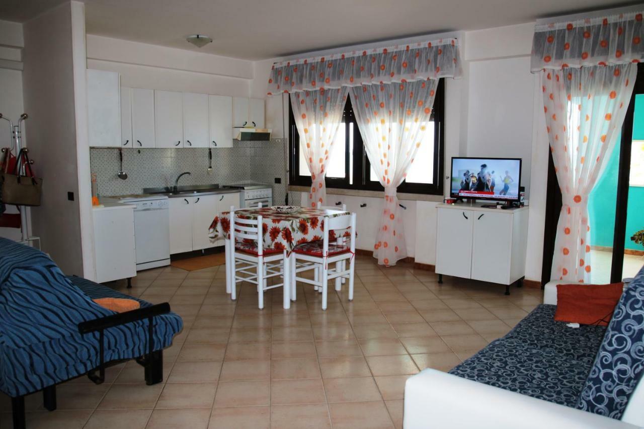 Edificio Cannizzo Scoglitti Bagian luar foto