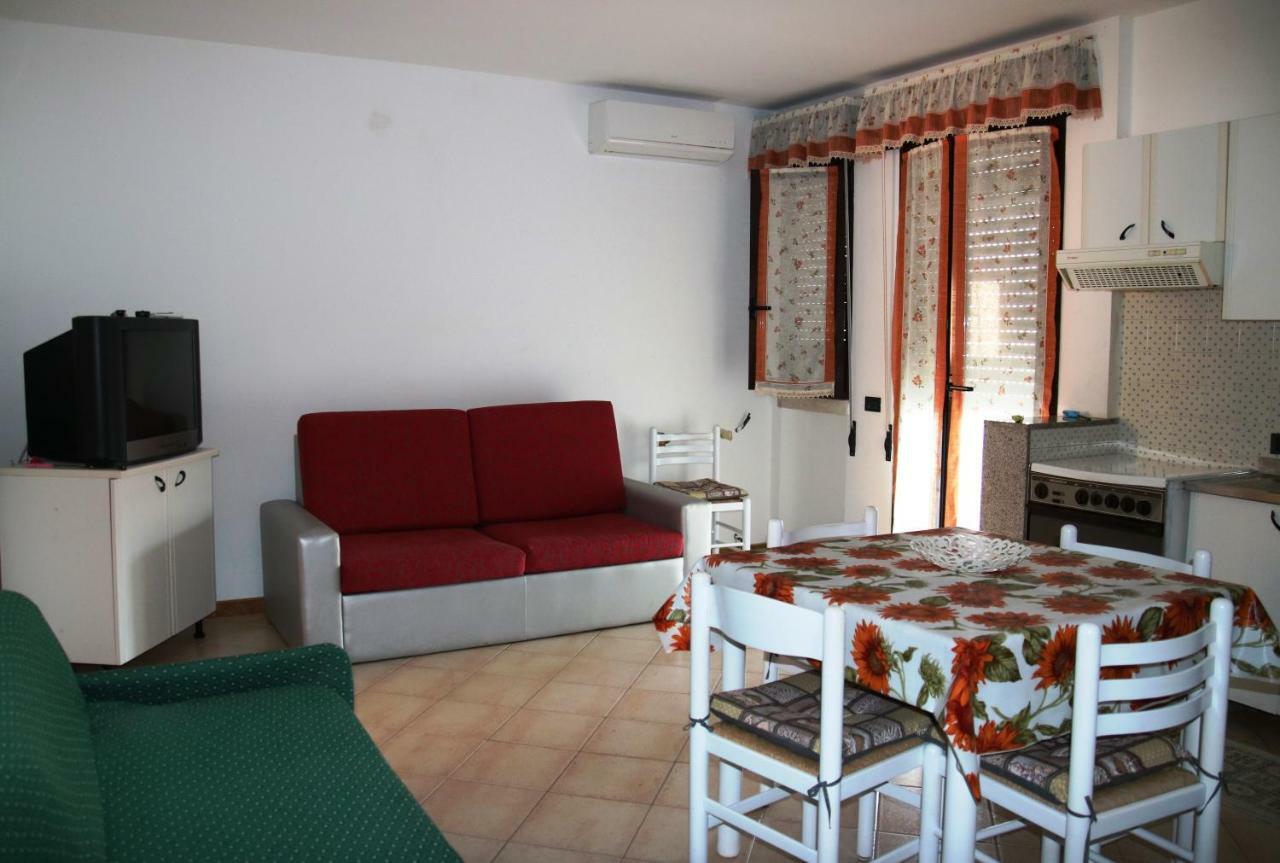 Edificio Cannizzo Scoglitti Bagian luar foto