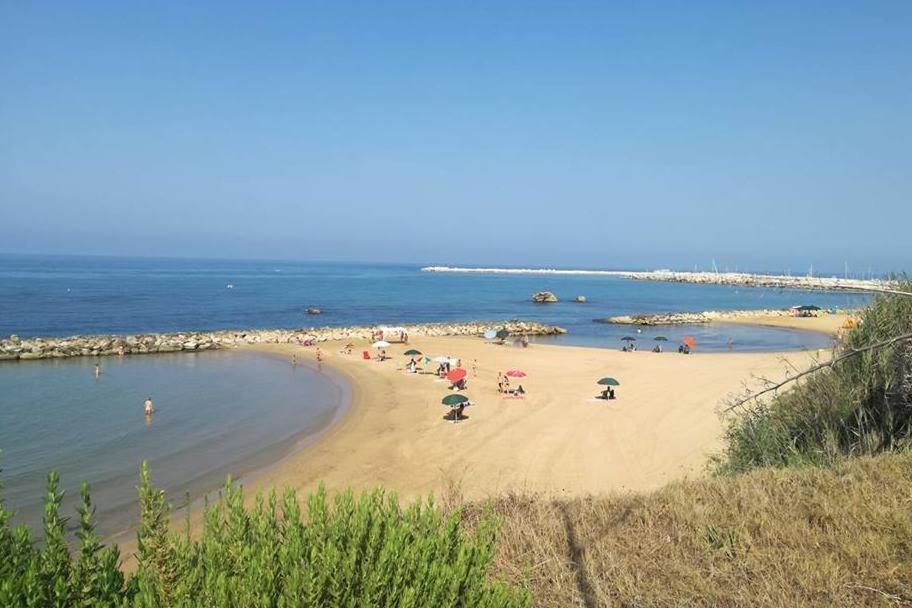 Edificio Cannizzo Scoglitti Bagian luar foto