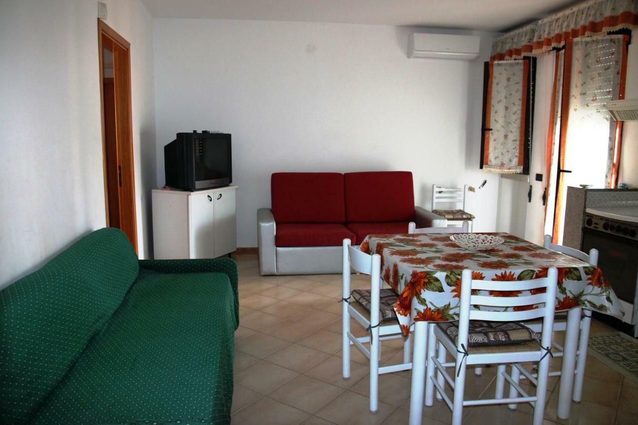 Edificio Cannizzo Scoglitti Bagian luar foto