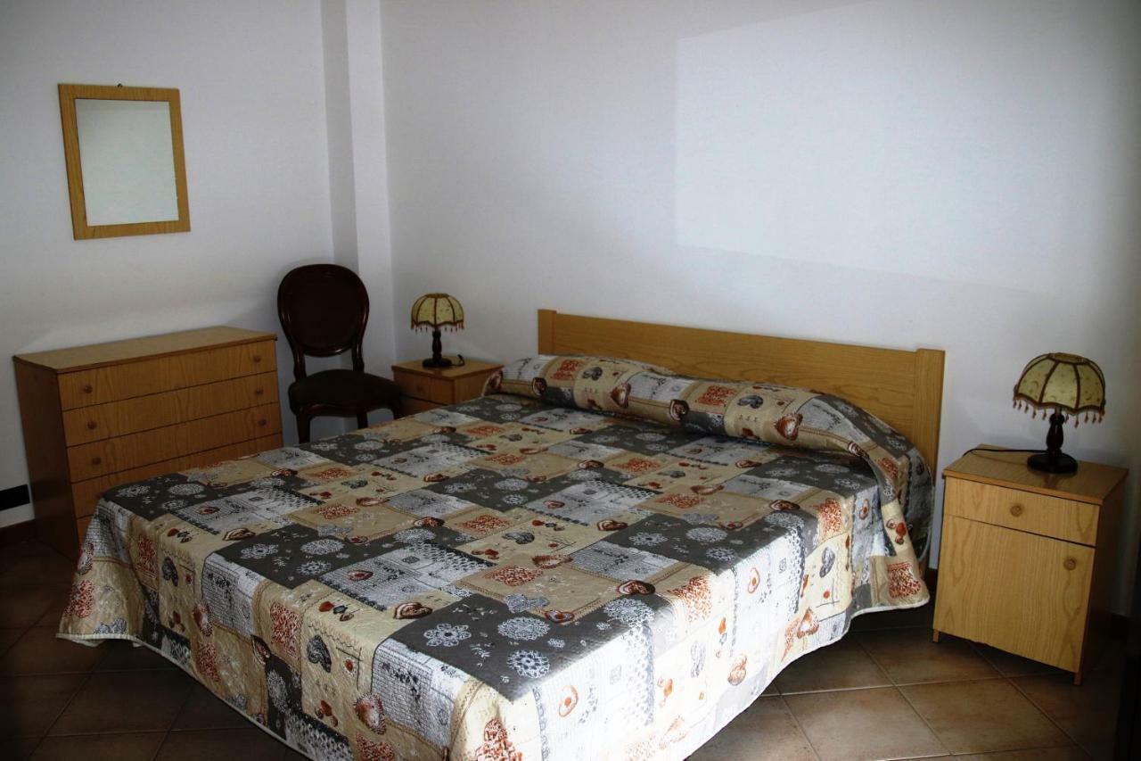 Edificio Cannizzo Scoglitti Bagian luar foto