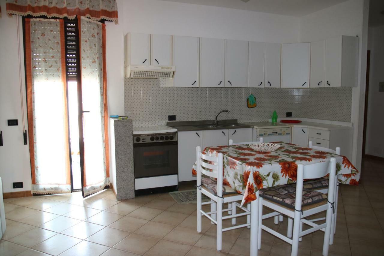 Edificio Cannizzo Scoglitti Bagian luar foto