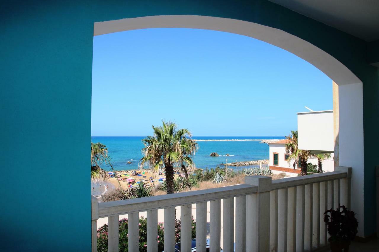 Edificio Cannizzo Scoglitti Bagian luar foto